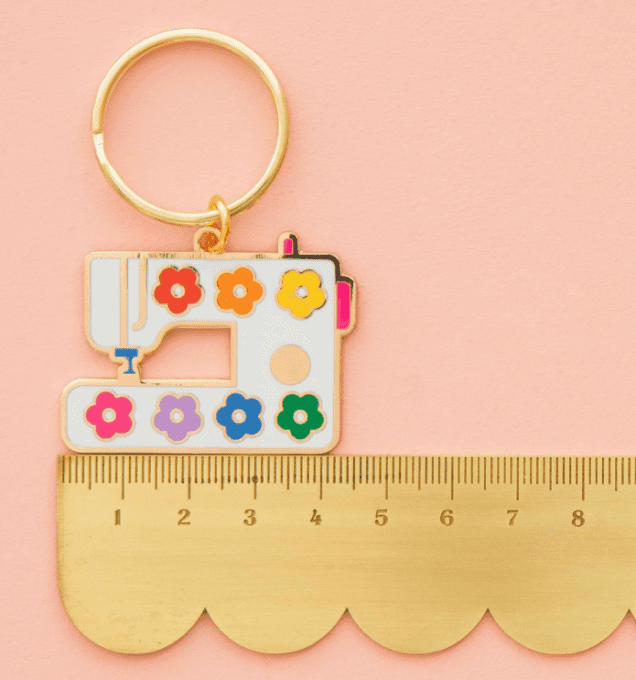 Porte-clé machine à coudre en métal – idée cadeau couture